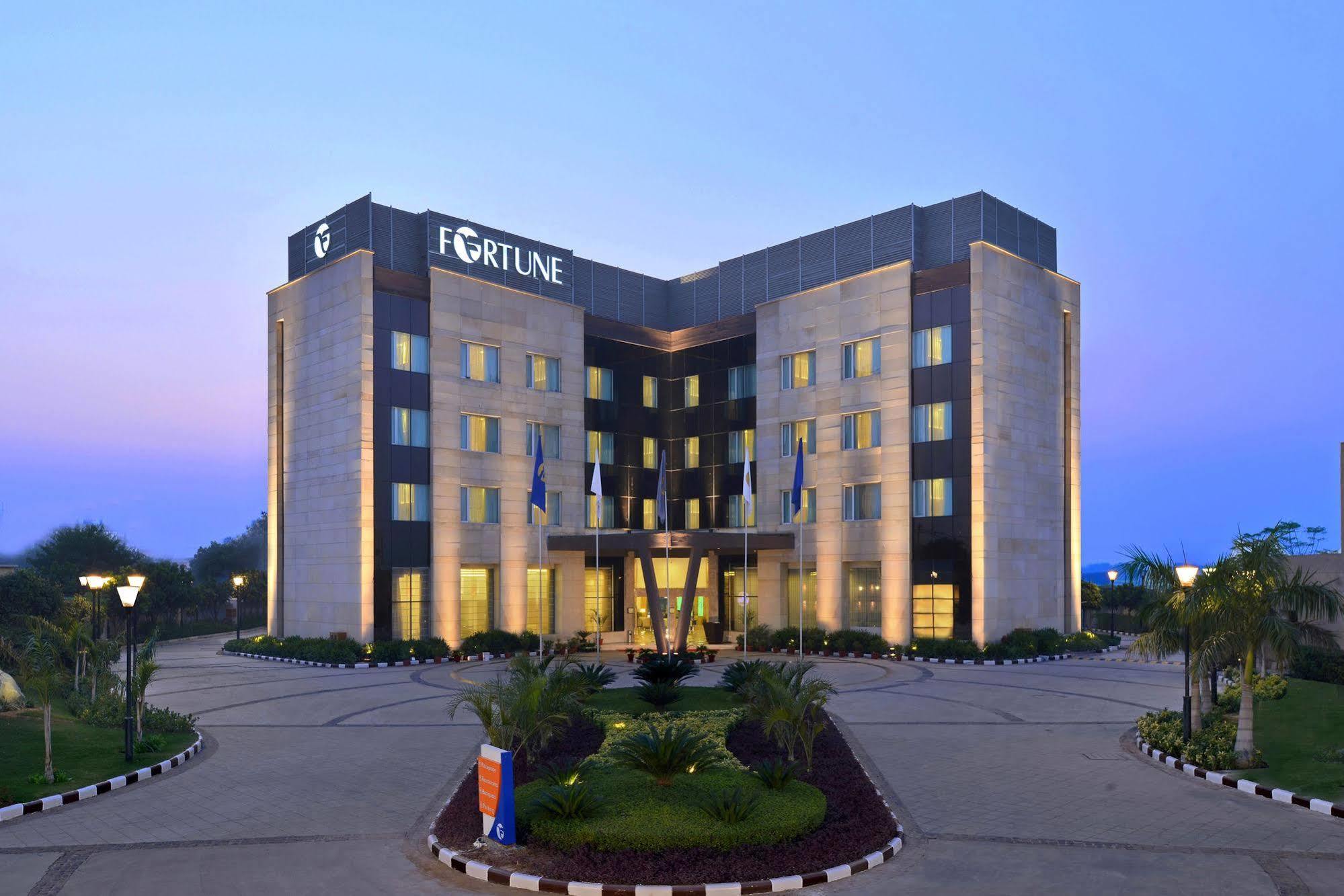 Fortune Park Orange, Sidhrawali, Gurugram - Member Itc Hotels' Group Bhiwadi Екстериор снимка
